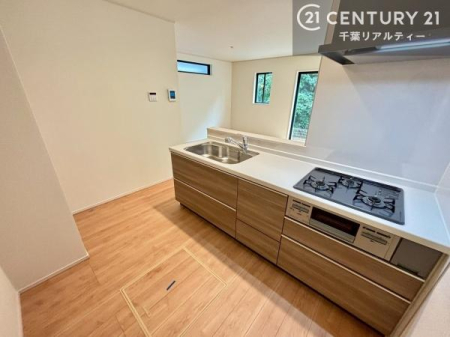 �L�b�`�� ���[�X�y�[�X���L�x�ŁA�����X�y�[�X���X�b�L���ƕЕt���Ђ�`�����p�ł��܂��I
���K�ɍ�Ƃ��ł��܂��I�����̗���������܂��I