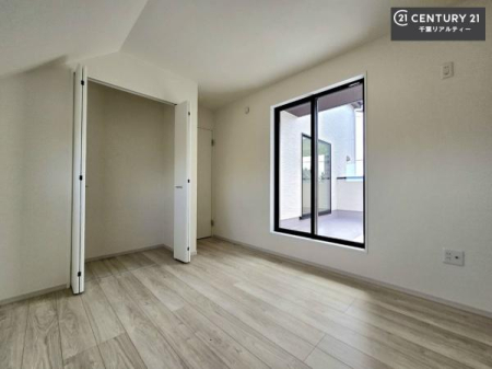 �q������ �_�炩���z�����������ޖ��邢�����������o����݌v�B�ʌ��̎��鑋���C�����̗ǂ���������n��グ�܂��B���̖ڊo�߂��X�b�L�����܂��I