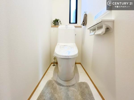 �g�C�� �������֍��ɂ��A�~��͕֍����g�����ł���̂ŗ₽���֍��ɍ��炸�ɍςފ������d�l�ł��I�V���v���ȃJ���[����Ƃ��Ă���̂ŁA������ꂪ���₷���ł��B