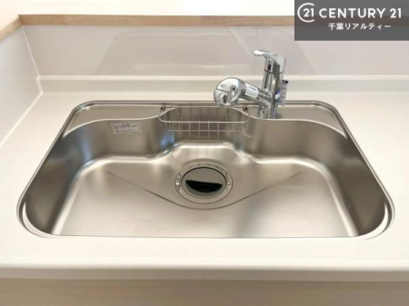 �L�b�`�� ���C�h�ȃV���N�ł��ˁI�������˂ɂ������������₷���Ǝ����y�X�d�l�̃V�X�e���L�b�`���ł��I
�f�U�C�����Ƌ@�\�������˂��L�b�`���Ő�����������܂��ˁI