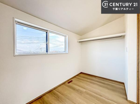 �q������ �|���o�������Ȃ��������́A���q�l�̂������Ƃ��Ă����S�ł��I
���[�X�y�[�X���[�����Ă���̂ŎU�炩�������������T�b�ƕЕt�����܂��I