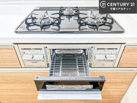 �L�b�`�� �R�����͎O������̂ł������̓����i�s���ł��܂��B
�������O�����t���ł��B�����X�y�[�X���L�X���Ă���׍�Ƃ����₷���I�g�����肪�ǂ��V�X�e���L�b�`���ł��I