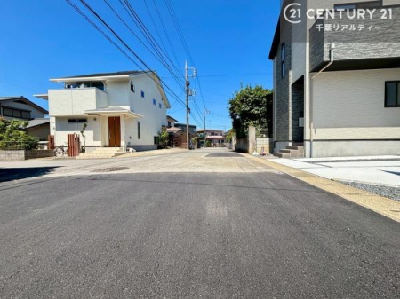 �O�ʓ��H�܂ތ��n�ʐ^ ���ӊ���A���q�l�̂���]�ɍ������������ꏏ�ɂ��ē���v���܂��B�Z��[���A�h�o�C�U�[�ɂ�邲���k������܂��B���Ђ͂��₢���킹�ɑ��Ή����܂��I���҂������܂���I