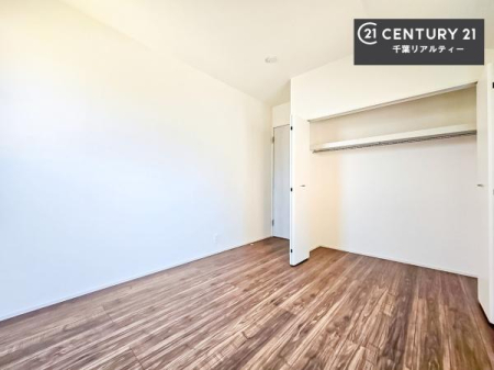 ���r���O�ȊO�̋��� ���[�X�y�[�X�����Ă��܂��I�������X�b�L�����ڂ��鎖���ł��܂��ˁB
�Ƌ��I�΂Ȃ��V���v���ȃf�U�C���ׁ̈A�Ƌ��I�΂����C�ɓ���̋�ԍ�肪�ł������ł��ˁB