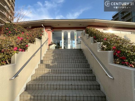 ���̑����n �����T���̂������E���v�]�E������ȂǁA���Ȃ�ƕ��ЃX�^�b�t�܂ł��\���t�����������I�s���Y�Ɋւ��邱�ƂȂ�A�ǂ̂悤�Ȃ��Ƃł����S���ӑΉ������Ē����܂��B
