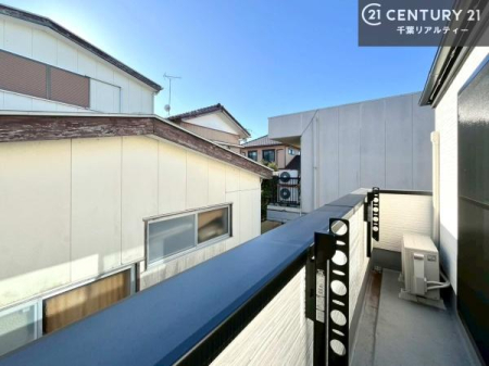 �o���R�j�[ �z������ǍD�ȃo���R�j�[�ł��I���ꂽ���ɂ͐�������n����J���I�Ȏ��Ԃ��y���߂܂��B
