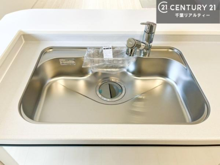 �L�b�`�� ���C�h�ȃV���N�ł��ˁI�������˂ɂ������������₷���Ǝ����y�X�d�l�̃V�X�e���L�b�`���ł��I
�f�U�C�����Ƌ@�\�������˂��L�b�`���Ő�����������܂��ˁI