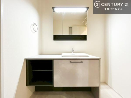 ���ʑ�E���ʏ� �g�Ȃ�𐮂�����ʏ��́A���������厖�ł��I������̐������̂��镵�͋C�����o�I�C�����悭���g�����������܂��B