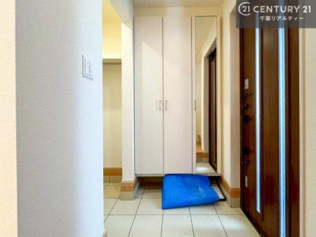 ���� ���ċA���Ă��Ă��A�������܁I�����������Ȃ�A�D�����}������Ă�����ԂɂȂ��Ă��܂��B
���邭��������錺�ւł��I