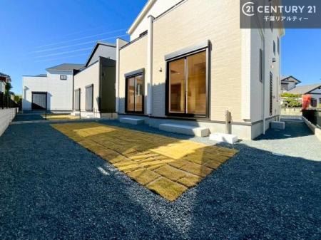 �� �L�X�Ƃ�����t���B�K�[�f�j���O��v�[���V�сA�O�����s���O�Ȃǂӂ��߂̃��r���O�Ƃ��Ă��Ƒ��Ŋy���܂�Ă͂������ł��傤���B