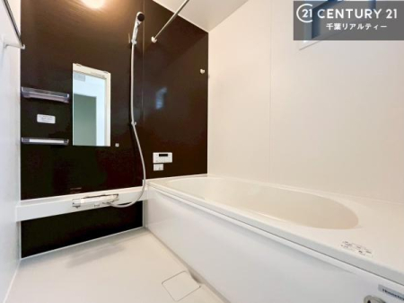 ���� �������������l�̕��͋C�̃o�X���[���́A�����o�Ă��ăo�X�^�C�����[���I
���d���撣���Ă��邲�J���ɂ��D�݂̓����̓����܂����āA�y����ł݂Ă͂������ł��傤���H