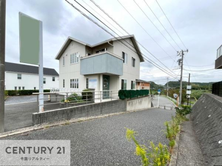 �O�ʓ��H�܂ތ��n�ʐ^ ���ӊ���A���q�l�̂���]�ɍ������������ꏏ�ɂ��ē���v���܂��B�Z��[���A�h�o�C�U�[�ɂ�邲���k������܂��B���Ђ͂��₢���킹�ɑ��Ή����܂��I���҂������܂���I