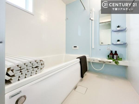 ���� �������������l�̕��͋C�̃o�X���[���́A�����o�Ă��ăo�X�^�C�����[���I
���d���撣���Ă��邲�J���ɂ��D�݂̓����̓����܂����āA�y����ł݂Ă͂������ł��傤���H