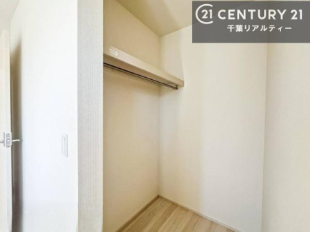 ���[ �E�H�[�N�C���N���[�[�b�g�t���ł��B��������̂��m���Ȃǂ����[���Ă��������ł��ˁI���ɂ���@�������ȂǋG�ߕ��̑傫�ȉƓd�����[�ł��܂��B