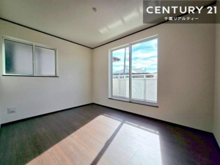 �m�� �o���R�j�[�ɖʂ��Ă���m���ł��B���邭�����肪����A���C����������ł��܂��I���N���āA�O�ɏo�Ĕw�L�т����[�ċz�����ǂ������}������邱�Ƃ��ł��܂��B