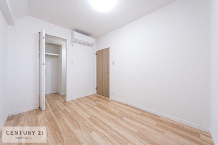 ���r���O�ȊO�̋��� �V���v���Ƀf�U�C������Ă��邽�߁A�Ƌ��I�т܂���I
���C�ɓ���̉Ƌ��u���Ă��낰���Ԃ���邱�Ƃ��ł��܂��B
�ǂ��L���̂Ń��C�A�E�g�����R���݁I