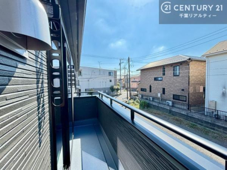 �o���R�j�[ �Q�����̃o���R�j�[��������݌v�ŁA�e����������ƕ�����荞�݂₷���A����̐����z�c�������X���[�Y�ɍs������p�I�ȋ�Ԃł��B