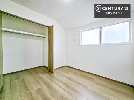 ���r���O�ȊO�̋��� �V���v���Ƀf�U�C������Ă��邽�߁A�Ƌ��I�т܂���I
���C�ɓ���̉Ƌ��u���Ă��낰���Ԃ���邱�Ƃ��ł��܂��B