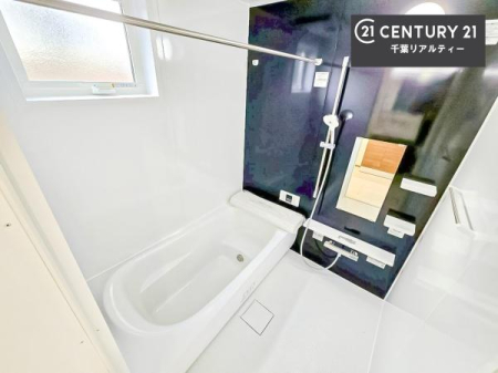 ���� �������������l�̕��͋C�̃o�X���[���́A�����o�Ă��ăo�X�^�C�����[���I
���d���撣���Ă��邲�J���ɂ��D�݂̓����̓����܂����āA�y����ł݂Ă͂������ł��傤���H