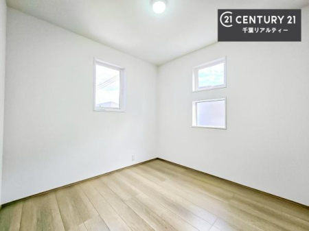 �m�� 2�ʍ̌����m�ۂ������邢�����́A���ʂ����ǂ��A���邭��ϋ��S�n�̗ǂ���ԂƂȂ��Ă���܂��B�����b�N�X���ĉ߂�����S�n�̗ǂ��������ł��I���̖ڊo�߂��X�b�L�����܂��ˁI