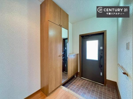 ���� ���ċA���Ă��Ă��A�������܁I�����������Ȃ�A�D�����}������Ă�����ԂɂȂ��Ă��܂��B
���邭��������錺�ւł��I