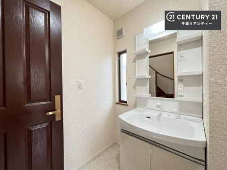 ���ʑ�E���ʏ� �[�����ʑ�{�E���́A�������˂ɂ����̂ł�����ꂪ�y�X�I���������ۂĂ܂��I
�L���C�Ȑ��ʏ��Ŏ��������̃��`�x�[�V�������オ��܂��ˁI