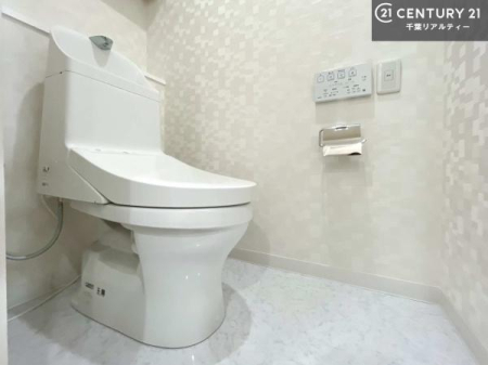 �g�C�� �������֍��ɂ��A�~��͕֍����g�����ł���̂ŗ₽���֍��ɍ��炸�ɍςފ������d�l�ł��I�V���v���ȃJ���[����Ƃ��Ă���̂ŁA������ꂪ���₷���ł��B