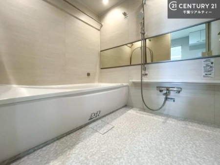 ���� �������������l�̕��͋C�̃o�X���[���́A�����o�Ă��ăo�X�^�C�����[���I
���d���撣���Ă��邲�J���ɂ��D�݂̓����̓����܂����āA�y����ł݂Ă͂������ł��傤���H