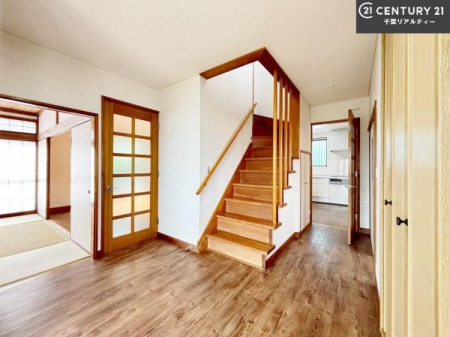 ���̑����� �L�X���փz�[���I������񂾂��łȂ��A���ӊ������ꏏ�ɂ��ē��I �ʐ^�Ō���O�ρE�����̕��͋C�͈Ⴂ�܂��B���Ќ��n�Ŏ��ۂɂ������������B 