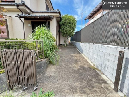 ���ԏ� �ڂ����󂫏󋵂��m�肽���ꍇ�͂��C�y�ɂ��₢���킹���������I
���ӊ���A���q�l�̂���]�ɍ������������ꏏ�ɂ��ē���v���܂��B�Z��[���A�h�o�C�U�[�ɂ�邲���k������܂��B