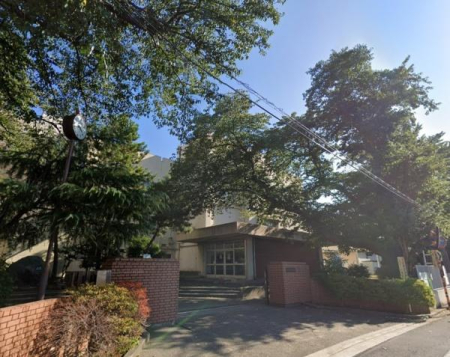 ���ӊ� �y���w�Z�z��t�s���Β����w�Z�F2000m