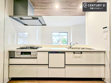 �L�b�`�� �����g���L�b�`�����Y��Ő����Ȃ炨���������̂��y�����Ȃ�܂���ˁB�@�\���ƃf�U�C���������˔������������L�b�`��