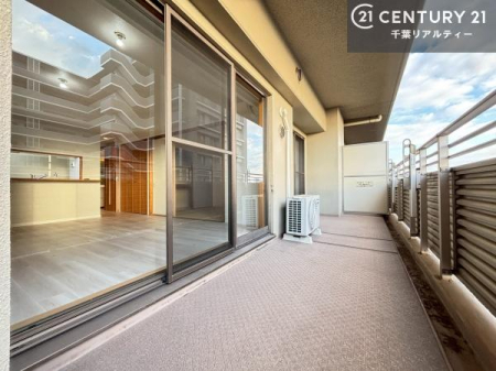 �o���R�j�[ �z������ǍD�ȃo���R�j�[�ł��I���ꂽ���ɂ͐�������n����J���I�Ȏ��Ԃ��y���߂܂��B
