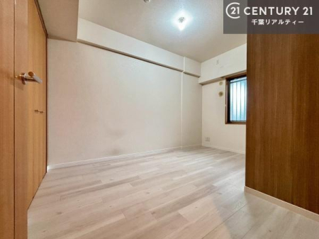 �Q�� �D���������������ޗm���́A���̖ڊo�߂��C�������ǂ������ł��ˁB���������Ԃ��������Ɖ߂������Ƃ��ł��܂��B�D�����F�����̃t���[�����O���ǂ�ȉƋ�ɂ��}�b�`���܂��I