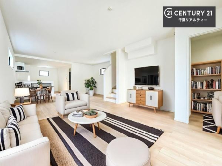 ���r���O �Ƌ��CG�p�[�X�ł��B�S�n�ǂ����r���O�͉Ƒ������R�ƏW�܂�܂��B�Ƒ��c�R�̎��Ԃ����������ł��B���Ƒ��ƁA����w�[���������Ԃ��߂��������ł��ˁB