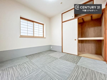 �Q�� �V���v���Ƀf�U�C������Ă��邽�߁A�Ƌ��I�т܂���I
���C�ɓ���̉Ƌ��u���Ă��낰���Ԃ���邱�Ƃ��ł��܂��B