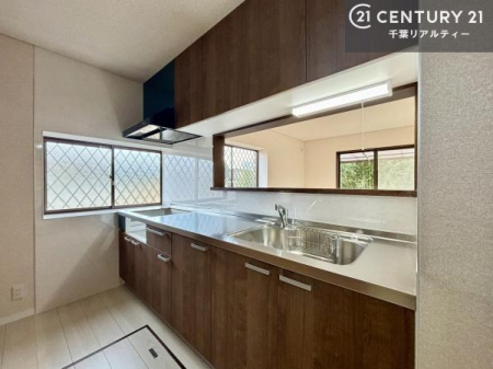 �L�b�`�� ���[�X�y�[�X���L�x�ŁA�����X�y�[�X���X�b�L���ƕЕt���Ђ�`�����p�ł��܂��I
���K�ɍ�Ƃ��ł��܂��I�����̗���������܂��I