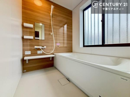 ���� �������������l�̕��͋C�̃o�X���[���́A�����o�Ă��ăo�X�^�C�����[���I
���d���撣���Ă��邲�J���ɂ��D�݂̓����̓����܂����āA�y����ł݂Ă͂������ł��傤���H