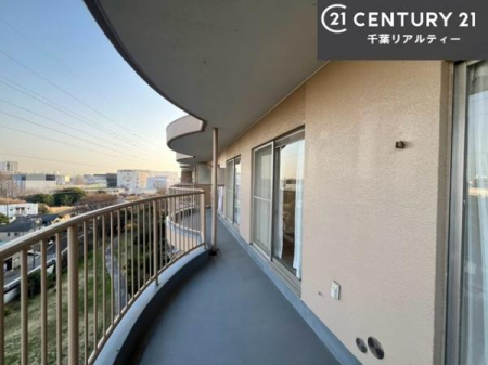 �o���R�j�[ �z������ǍD�ȃo���R�j�[�ł��I���ꂽ���ɂ͐�������n����J���I�Ȏ��Ԃ��y���߂܂��B
