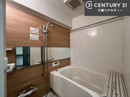 ���� �������������l�̕��͋C�̃o�X���[���́A�����o�Ă��ăo�X�^�C�����[���I
���d���撣���Ă��邲�J���ɂ��D�݂̓����̓����܂����āA�y����ł݂Ă͂������ł��傤���H
