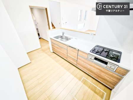 �L�b�`�� ��Ƃ����₷���V�X�e���L�b�`���ł��I���[����������t���Ă���̂ŁA�����X�y�[�X�ɕ���u���Ȃ��čςނ̂ŁA�L�X�g���āA���K�ɍ�Ƃ��ł��܂��I