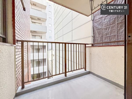 �o���R�j�[ �z������ǍD�ȃo���R�j�[�ł��I���ꂽ���ɂ͐�������n����J���I�Ȏ��Ԃ��y���߂܂��B