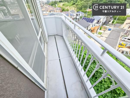 �o���R�j�[ �L�X�Ƃ��Ă���o���R�j�[�ł��I
�����󕨂������̂͂������A���ɓ�����Ȃ��炭�났�^�C��������܂��I