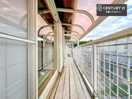 �o���R�j�[ �z������ǍD�ȃo���R�j�[�ł��I���ꂽ���ɂ͐�������n����J���I�Ȏ��Ԃ��y���߂܂��B