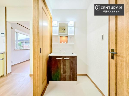 ���ʑ�E���ʏ� �g�Ȃ�𐮂�����ʏ��́A���������厖�ł��I������̐������̂��镵�͋C�����o�I�C�����悭���g�����������܂��B