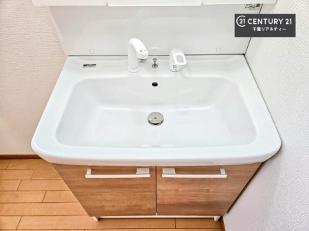 ���ʑ�E���ʏ� �[�����ʑ�{�E���́A�������˂ɂ����̂ł�����ꂪ�y�X�I���������ۂĂ܂��I
�L���C�Ȑ��ʏ��Ŏ��������̃��`�x�[�V�������オ��܂��ˁI