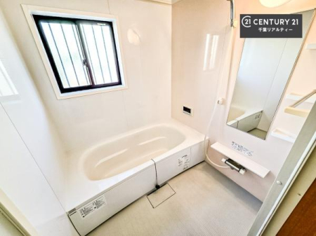 ���� �������������l�̕��͋C�̃o�X���[���́A�����o�Ă��ăo�X�^�C�����[���I
���d���撣���Ă��邲�J���ɂ��D�݂̓����̓����܂����āA�y����ł݂Ă͂������ł��傤���H