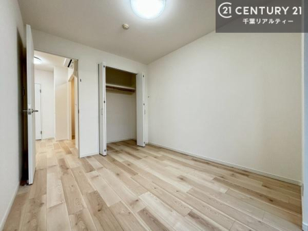 ���r���O�ȊO�̋��� ���[�X�y�[�X�����Ă��܂��I�������X�b�L�����ڂ��鎖���ł��܂��ˁB
�Ƌ��I�΂Ȃ��V���v���ȃf�U�C���ׁ̈A�Ƌ��I�΂����C�ɓ���̋�ԍ�肪�ł������ł��ˁB