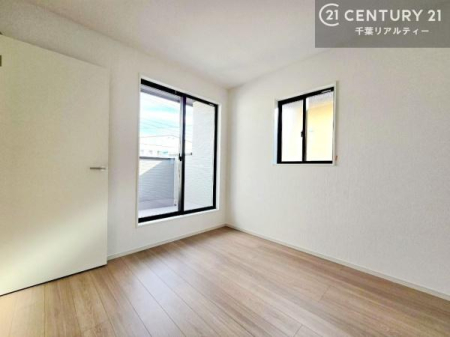 ���r���O�ȊO�̋��� �o���R�j�[�ɖʂ��Ă���m���ł��B���邭�����肪����A���C����������ł��܂��I���N���āA�O�ɏo�Ĕw�L�т����[�ċz�����ǂ������}������邱�Ƃ��ł��܂��B