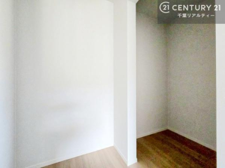 ���[ �E�H�[�N�C���N���[�[�b�g�t���ł��B��������̂��m���Ȃǂ����[���Ă��������ł��ˁI���ɂ���@�������ȂǋG�ߕ��̑傫�ȉƓd�����[�ł��܂��I